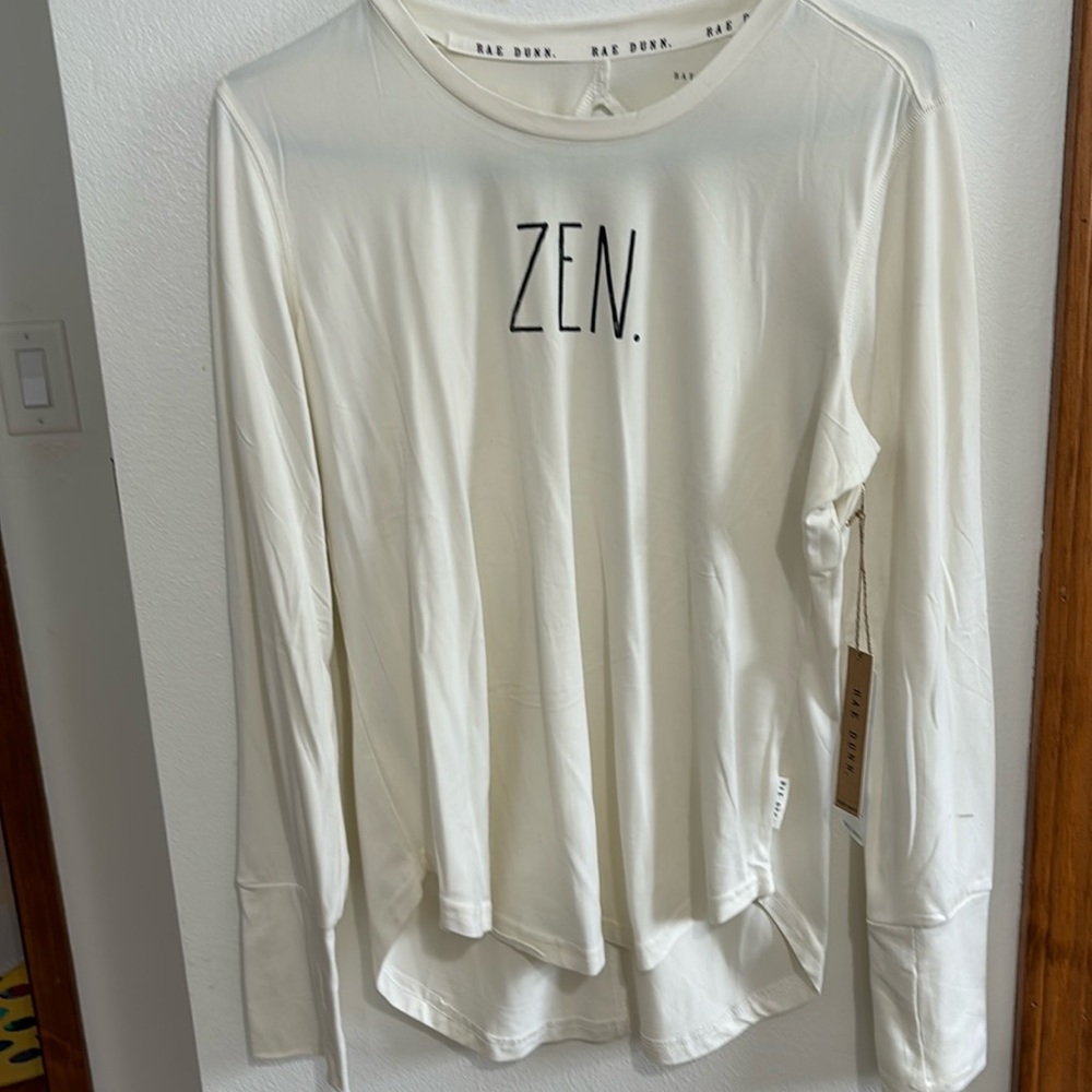 NWT Rae Dunn Yoga Top, size L